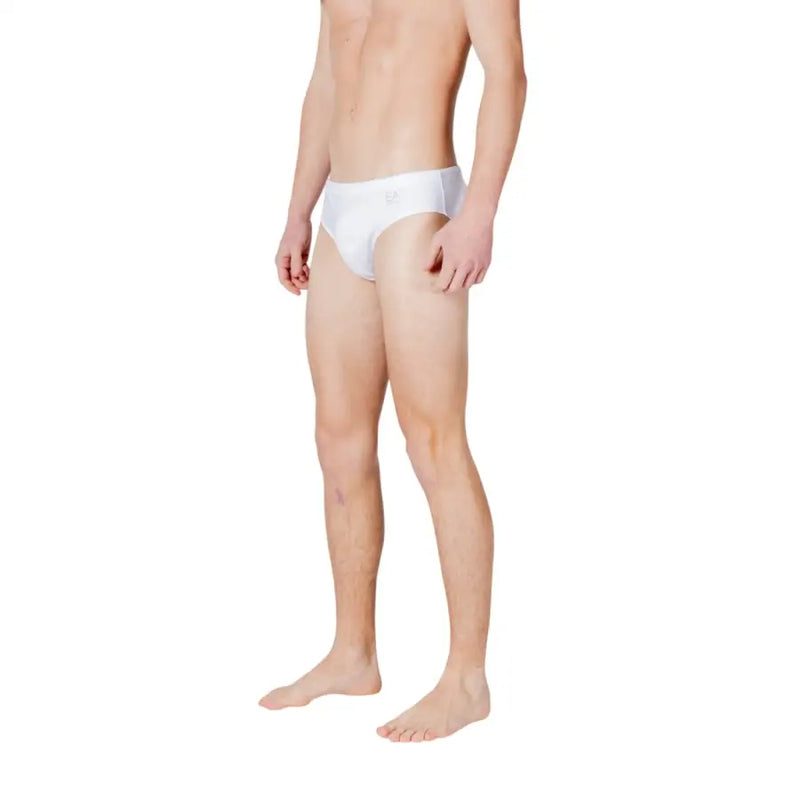 Ea7 Weiße, schlichte Herren-Badehose aus Polyester mit weißem Höschen und dezentem Logo auf der Vorderseite.