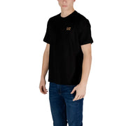 Schwarze ea7 Männer t-shirt mit einem kleinen orangefarbenen Logo auf der linken Brust, aus einem angenehmen Baumwollmischgewebe