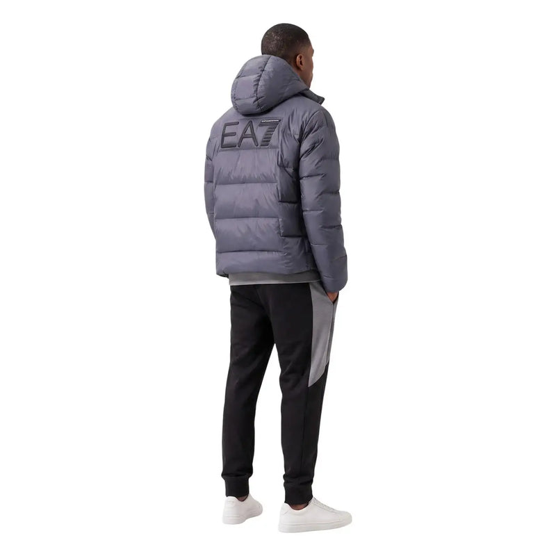 Ea7 Steppjacke für Herren in Dunkelgrau mit Steppmuster und ea7-Logo, Rückansicht