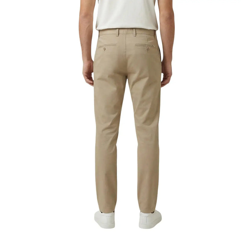 Gant men trousers khaki chino with clean tailored fit and subtle stitching details in cotton fabric