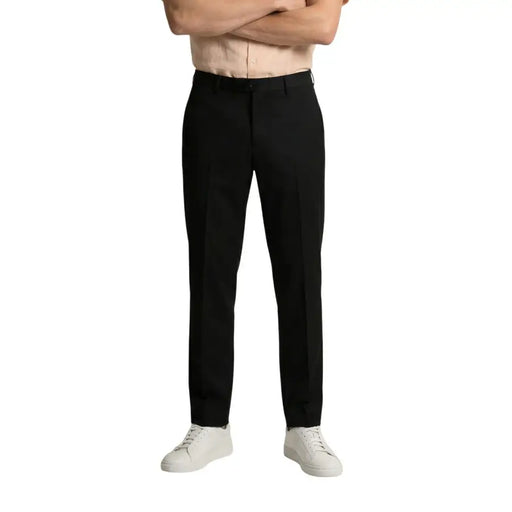 Black tailored Gianni Lupo men trousers in polyester viscose with a sleek straight-leg cut and subtle creases