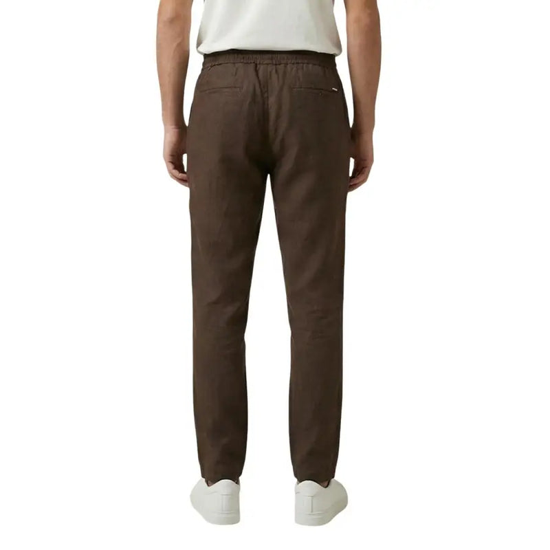 Vue arrière de gianni lupo Pantalon chino marron en lyocell pour homme, avec taille élastiquée et deux poches arrière