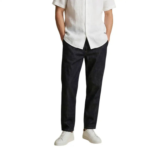 Dark-wash Gianni Lupo men jeans with straight-leg cut five-pocket design made from blue cotton stretch fabric