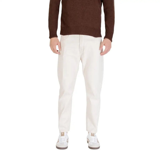Cream-colored slim-fit gianni lupo men jeans white cotton denim trousers gl6228q-f25 with a modern cut