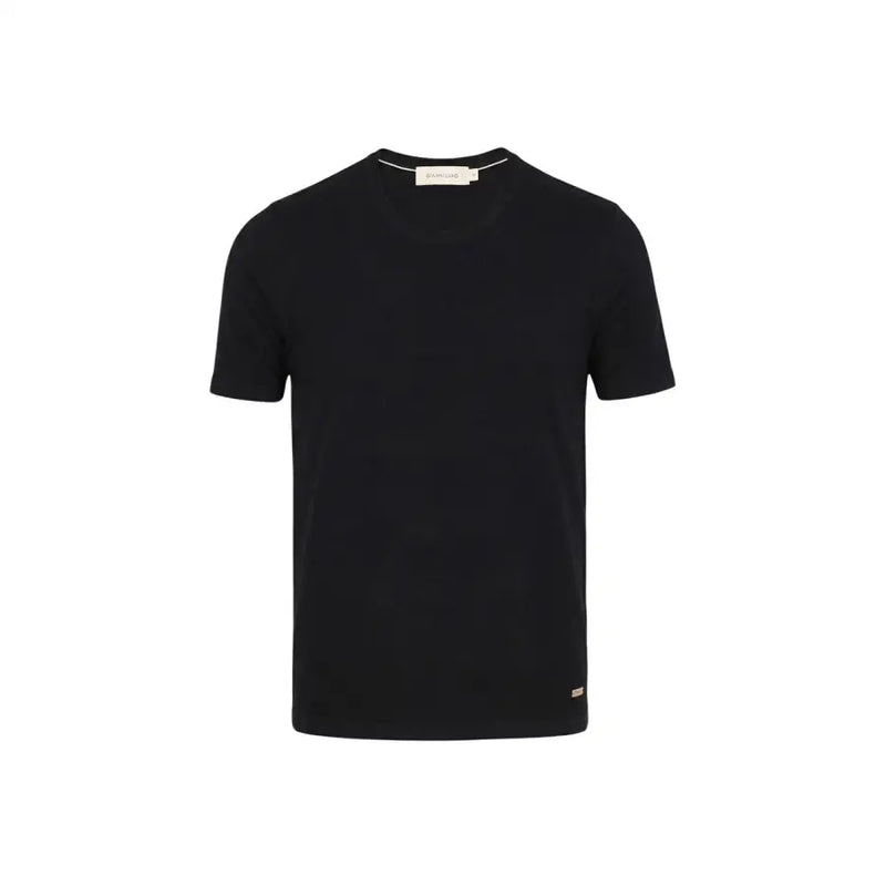 T-shirt noir à manches courtes et col rond Gianni Lupo hommes t-shirt avec une étiquette de marque discrète au col et une petite étiquette en bas à droite