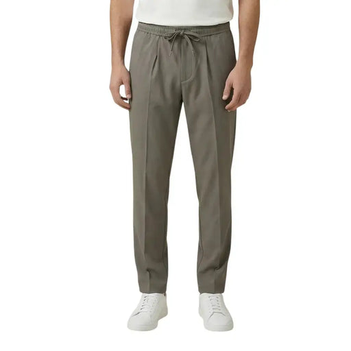 Olive green pleated gianni lupo men trousers with drawstring waistband made of polyester viscose gl002lt model