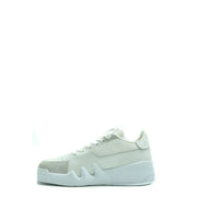 Weiße Herren-Sneaker von Giuseppe Zanotti aus Leder mit markanter, profilierter Sohle und Obermaterial aus mehrlagigem Glattleder und Mesh.
