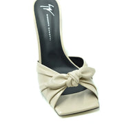 Beige leather giuseppe zanotti mule sandal with square toe and knotted bow detail in white leather block heel slippers style