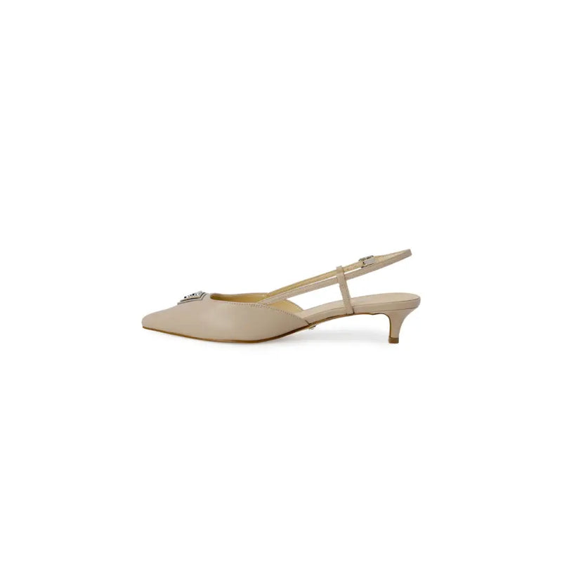 Guess beige pointed toe slingback pumps with bow and metallic toe detail, size 4