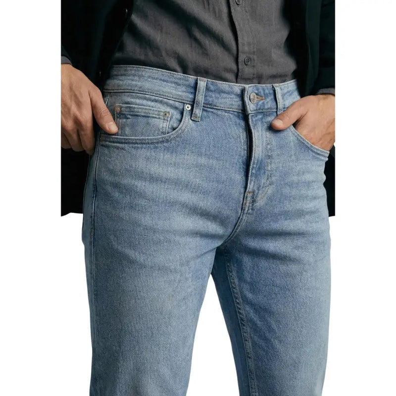Light-wash guess men jeans blue cotton stretch with classic five-pocket design and subtle fading for a worn-in look
