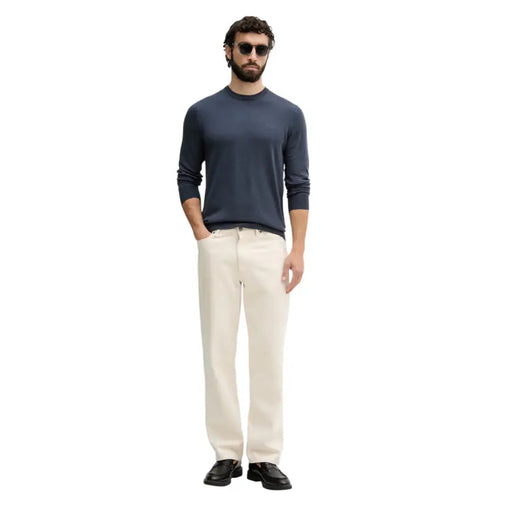 Guess men knitwear navy blue long sleeve crew neck sweater made of soft knit fabric for casual wear