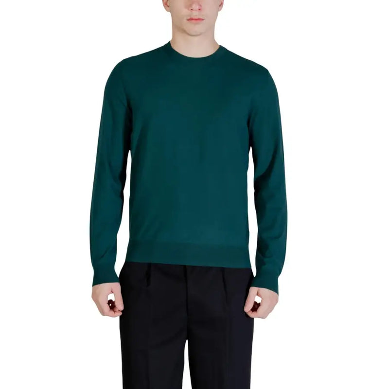 Dark green long-sleeved crewneck sweater made of viscose blend knitwear by Guess for men