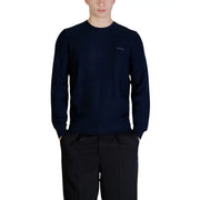 Dark navy blue Guess men knitwear crewneck sweater with subtle embroidered branding on left chest