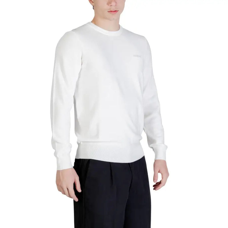 White guess men knitwear crewneck sweater with ribbed cuffs and hem and subtle embroidered logo on left chest