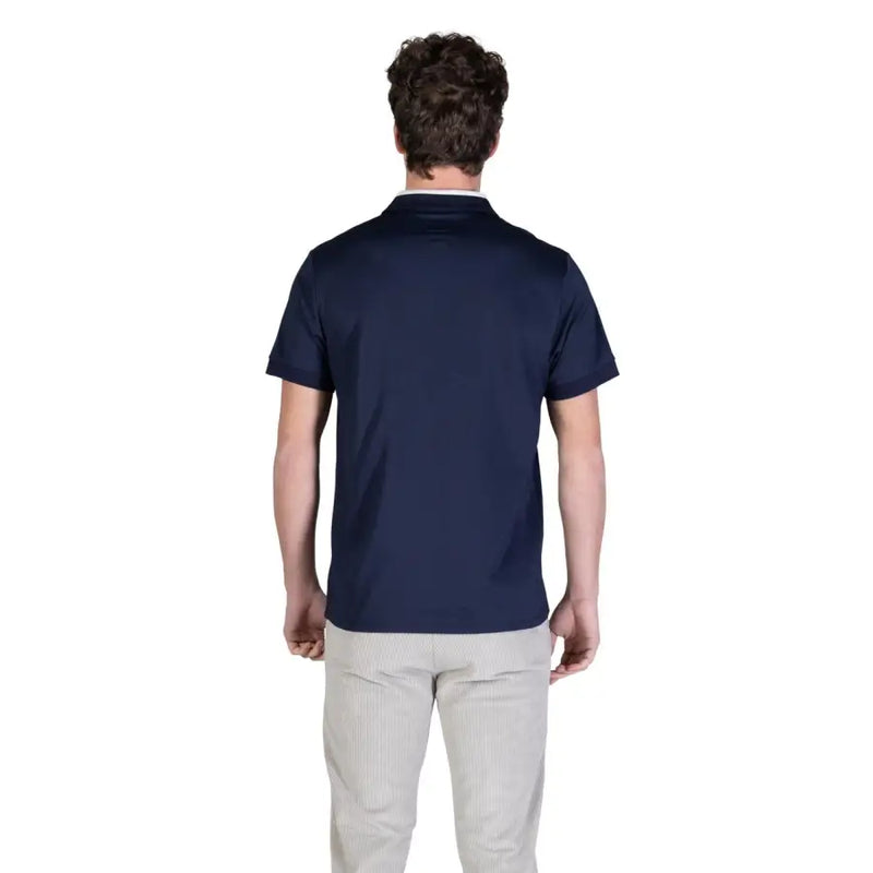Navy blue Guess men polo shirt with white collar made of cotton short sleeve perfect for casual wear