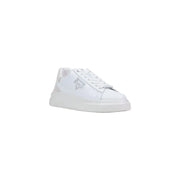 Guess men sneakers white suede low-top sneaker with silver logo and chunky white sole for sporty wear