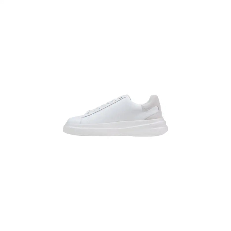 White leather Guess men sneaker with chunky sole and minimalist design for sporty casual wear