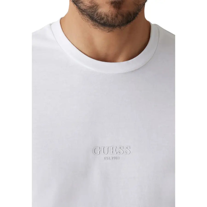 Guess Herren-Baumwollshirt mit Rundhalsausschnitt, weiß t-shirt mit dezentem, geprägtem Logo und est-Details für lässige Kleidung