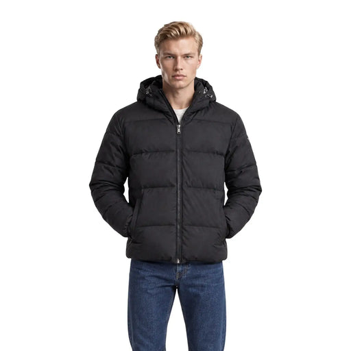 Guess Schwarze Steppjacke aus Wildleder für Herren mit gesteppter Kapuze und mittigem Reißverschluss, Vorderansicht
