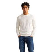 Guess NESTOR Herrenpullover in Weiß mit dezentem Strickmuster, Vorderansicht