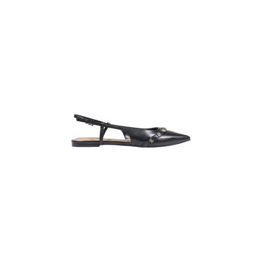 Schwarzer Slingback-Ballerina aus Leder mit spitzer Zehenpartie und Metallnieten entlang des Vorderfußes von Guess Frauen synthetische