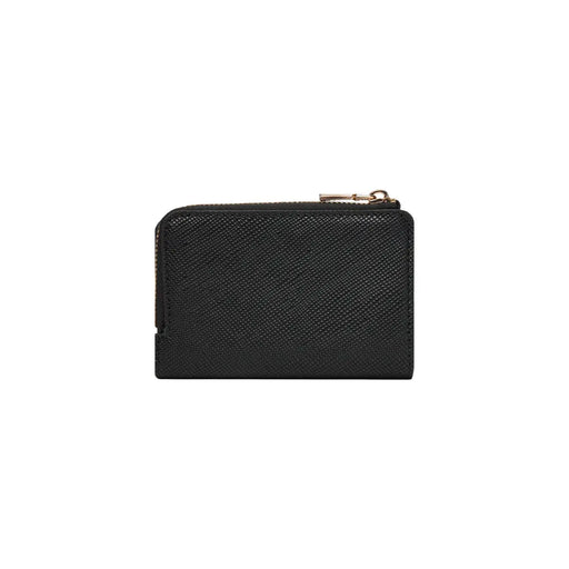 Black textured Guess women wallet in polyurethane with a gold-toned zipper pull and zip button closure 12x8x2 cm