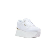 Guess women white platform sneaker with sleek minimalist design and subtle gold accents on the heel in spring summer collection
