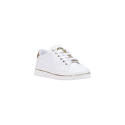 Guess women white low-top sneakers in polyurethane leather with gold-tone metallic accents and branding details