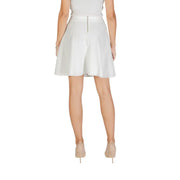 Women’s white viscose blend pleated mini skirt with back zipper for fall winter fashion
