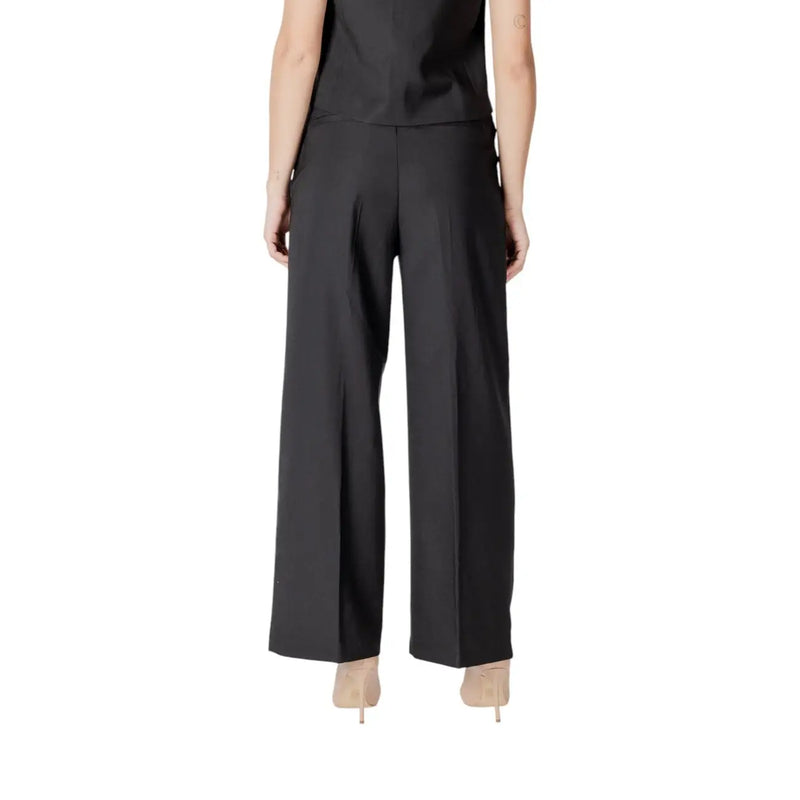 Ichi women black cotton trousers with tailored fit, wide legs, subtle front pleats, and pockets size 20122497