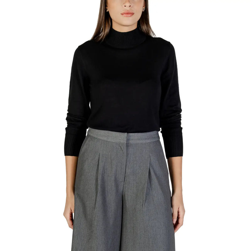Ichi Schwarzer Damen-Rollkragenpullover mit gerippten Bündchen und Halsausschnitt aus Viskosemischgewebe