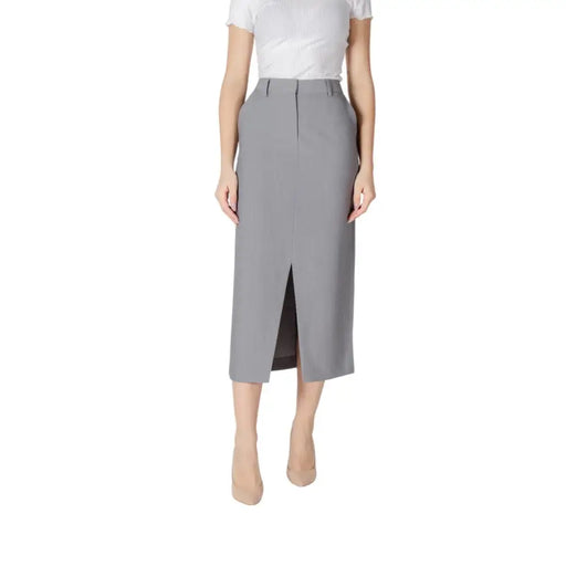 Ichi women grey spring summer skirt with pockets featuring a sleek mid-calf pencil cut and central front slit