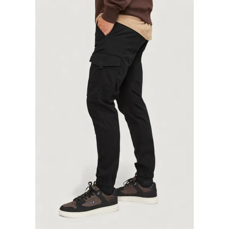 Schwarz Jack & Jones Herren-Cargohose aus Baumwollmischgewebe mit mehreren Taschen und schmal zulaufendem Bein