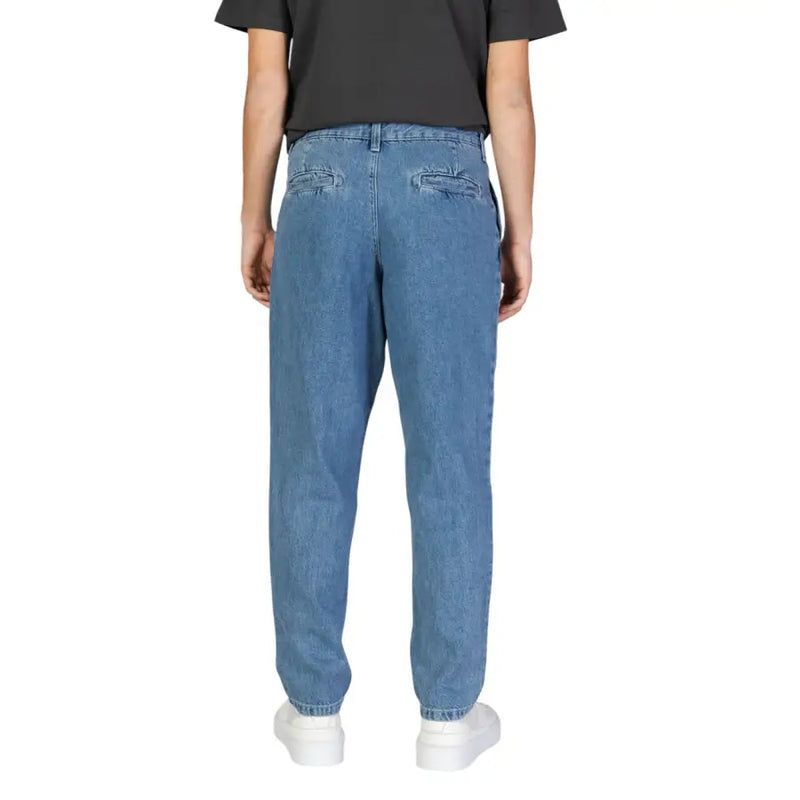 Back view of jack and jones blue cotton jeans for men in light-wash with relaxed straight-leg cut and classic pockets