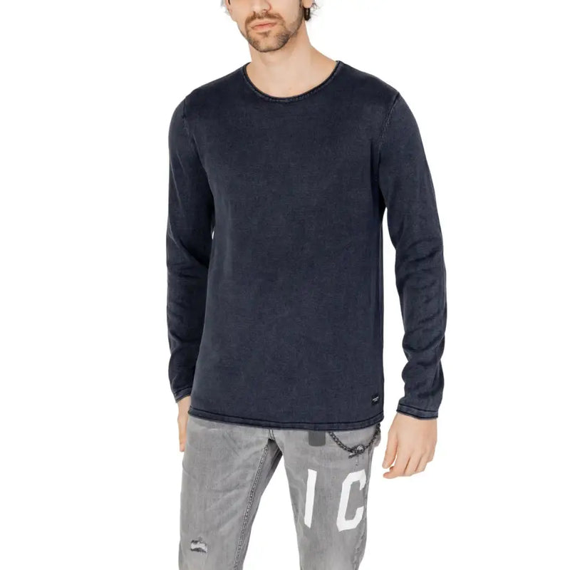 Jack & Jones blue cotton knit pullover for men in dark blue with long sleeves and a textured faded fabric finish