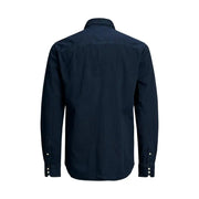 Chemise homme Jack Jones bleu marine foncé à manches longues, col classique et détails de surpiqûres discrets.