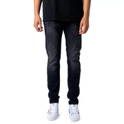 Schwarze, schmal geschnittene Herren-Jeans von Jack & Jones mit verwaschenem Look und dezenten Used-Effekten für Herbst und Winter