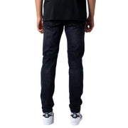 Schwarze Herrenjeans von Jack & Jones aus dunkelblauem Denim mit schmaler Passform, dezenter Waschung und klassischen Nähten für Herbst und Winter