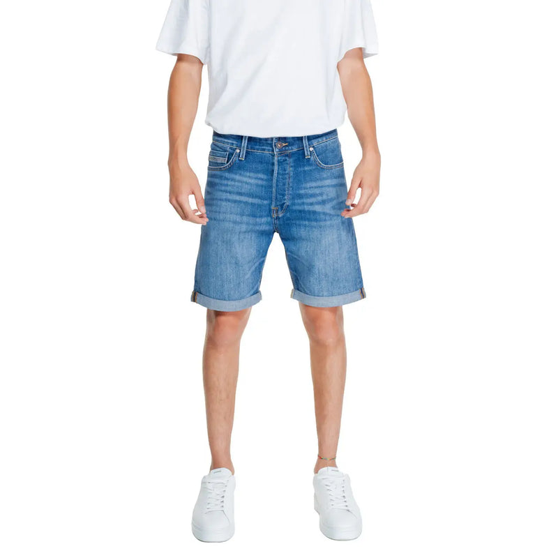 Jack & Jones men’s blue denim shorts with rolled cuffs and classic five-pocket design for casual wear