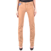 Rückseite Jacob Cohen Beige Damenjeans aus Baumwollmischgewebe mit geradem Bein und einem dezenten blauen Aufnäher an der Gesäßtasche.