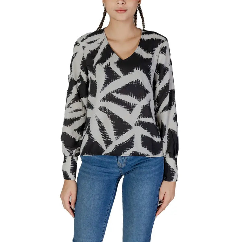 Jacqueline de yong black and gray abstract leaf patterned polyester blouse with long sleeves and v neckline