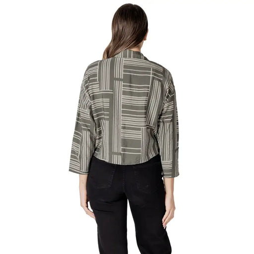 Jacqueline de yong green print long sleeve blouse in olive green and white geometric pattern with three quarter sleeves