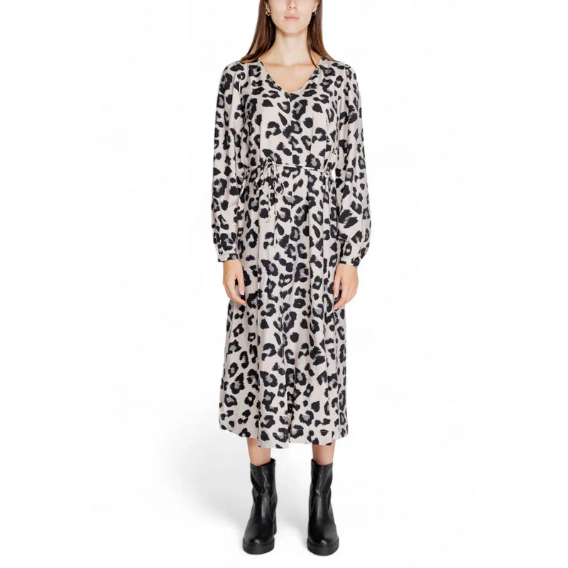 A women’s jacqueline de yong grey leopard long sleeve v neck midi dress with self-tie belt in black and beige