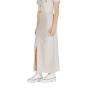 Jacqueline de yong grey viscose midi skirt for women with off-white color high slit and subtle side pleats