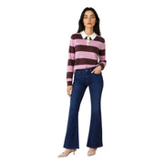 A woman wearing a Jacqueline de Yong brown long-sleeved polo knitwear pullover with pink and maroon stripes and white collar