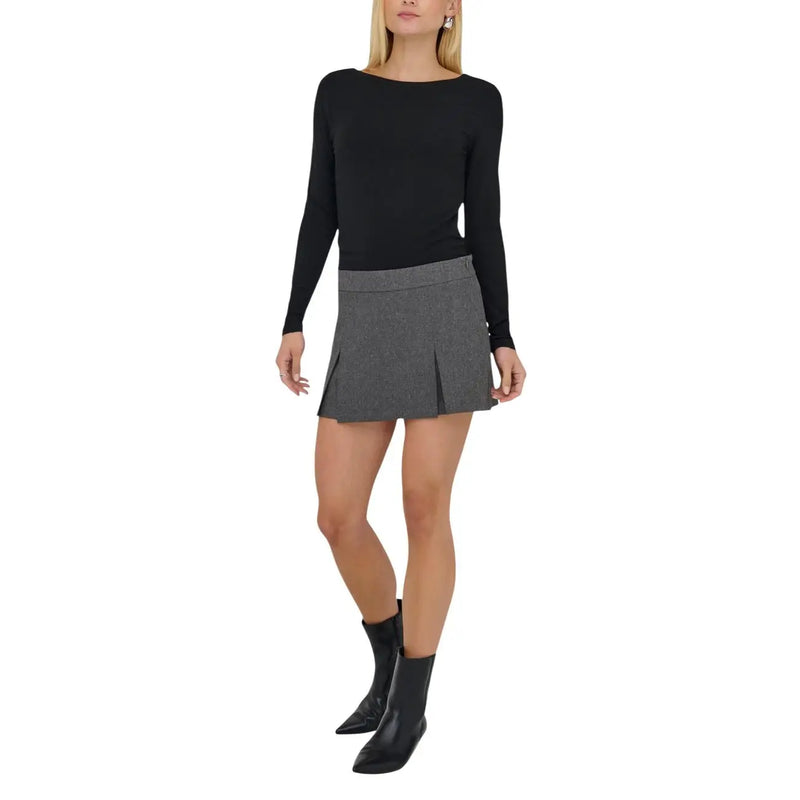 A sleek dark gray pleated mini skirt with a structured waistband made of polyester elastane by jacqueline de yong