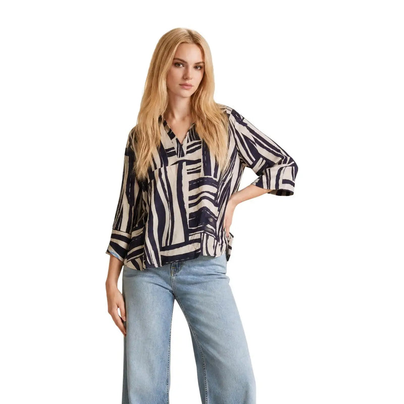Jacqueline de yong women top blue v neck 3 4 sleeve viscose featuring a loose black and cream geometric blouse