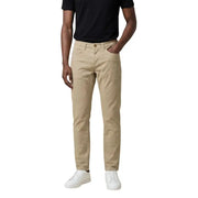 Khakifarbene Slim-Fit-Passform Jeckerson Herrenhose im klassischen Fünf-Taschen-Design mit dezenten Used-Effekten an den Oberschenkeln