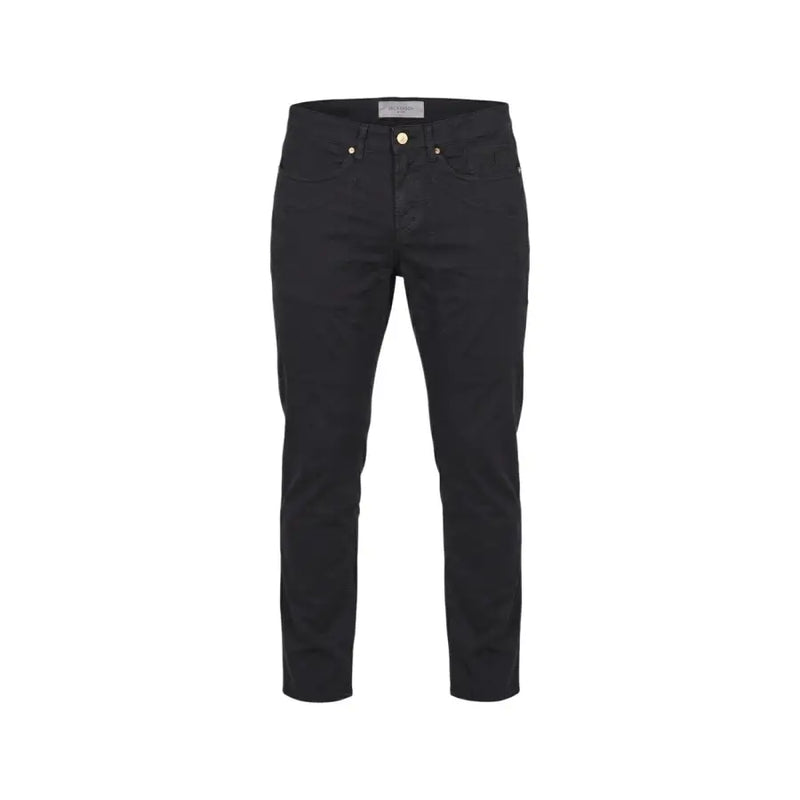 Schwarze, schmal geschnittene Jeans aus Denim mit goldfarbenen Beschlägen und Markenlabel am Bund von Jeckerson Herrenhosenkollektion