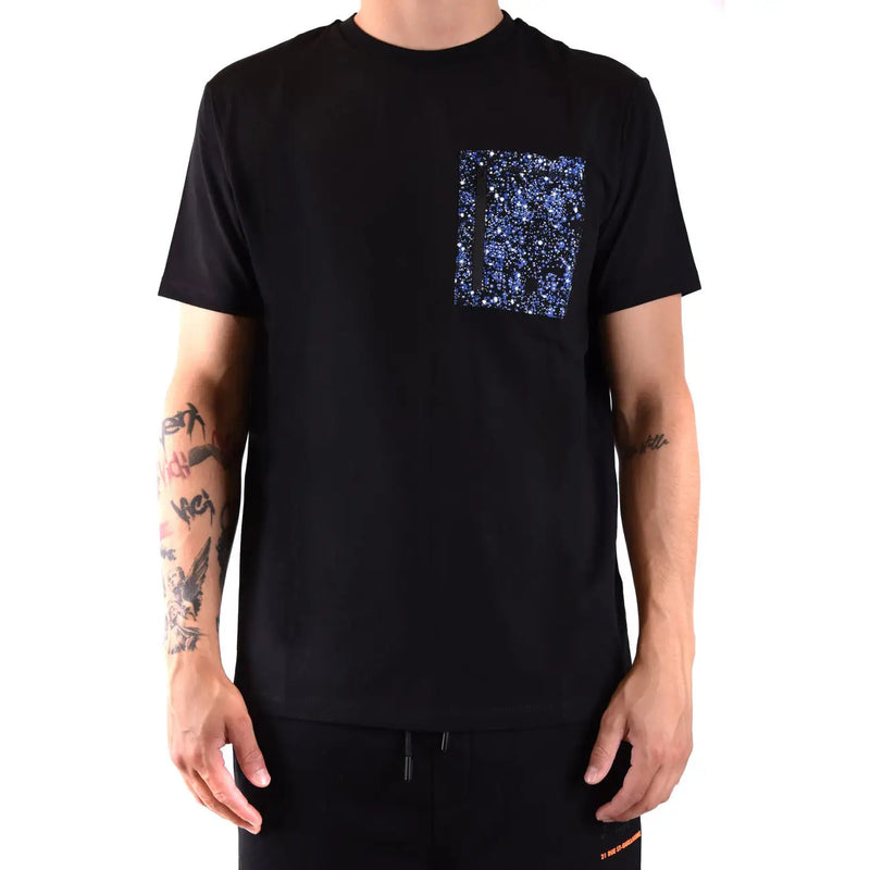 Karl Lagerfeld Schwarzes Herren-T-Shirt aus Baumwolle mit kurzen Ärmeln und einem glitzernden blauen und silbernen Sternenaufnäher auf der Brust